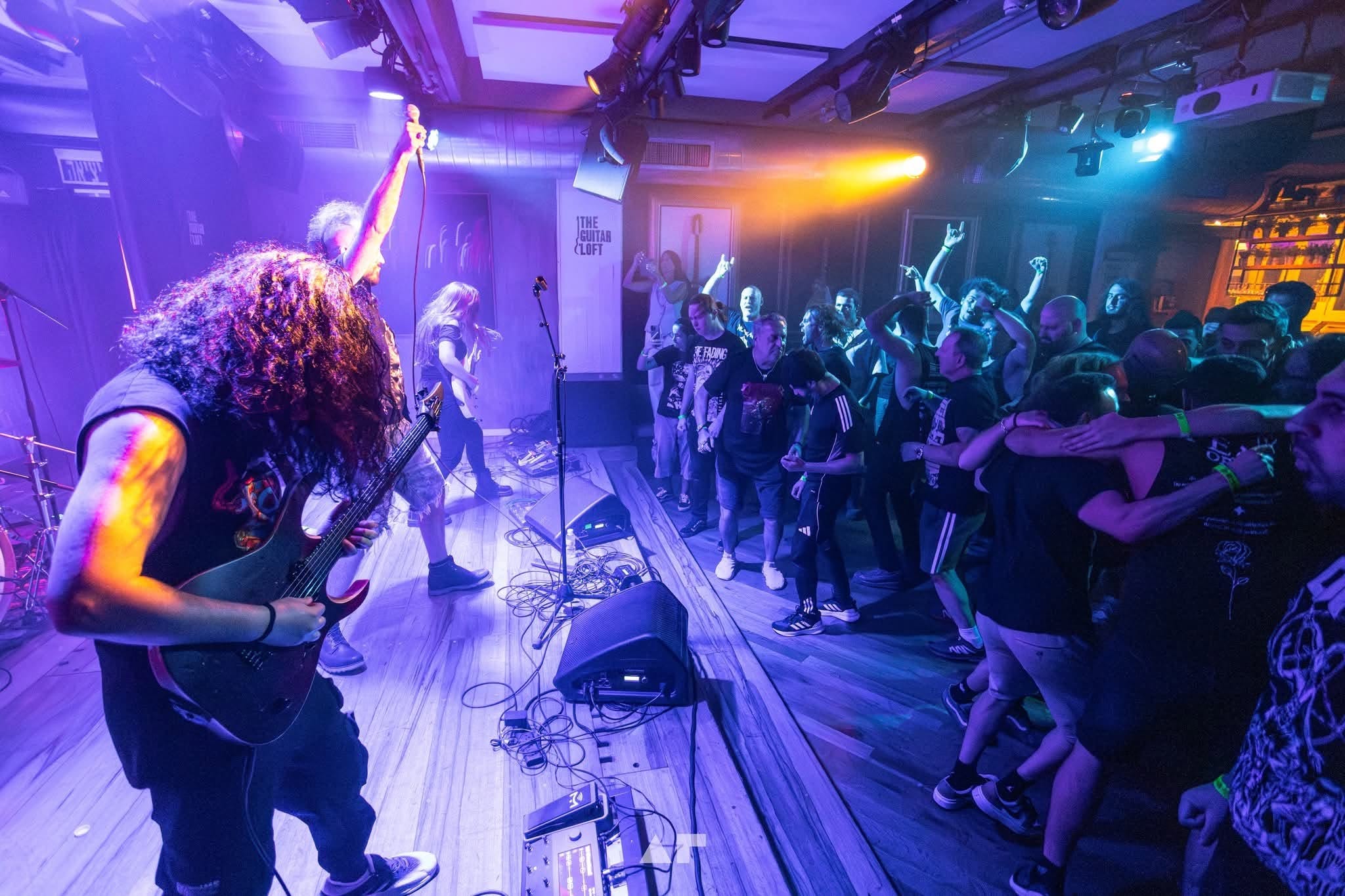 Structural live performance
